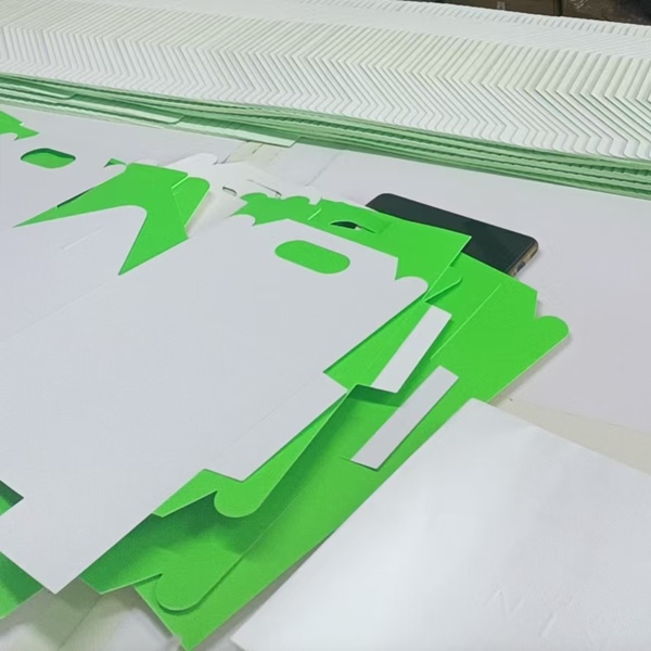 C1S card with neon color printing