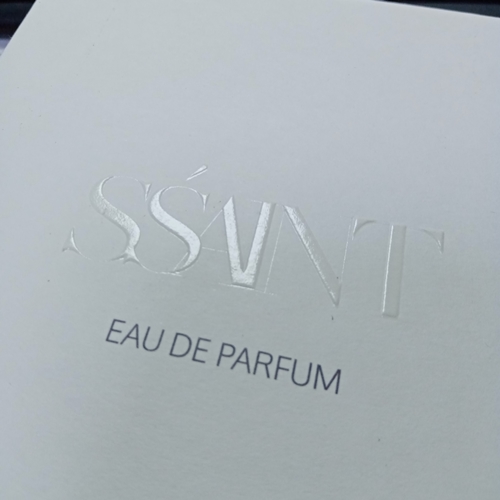 UV coating on white kraft paper